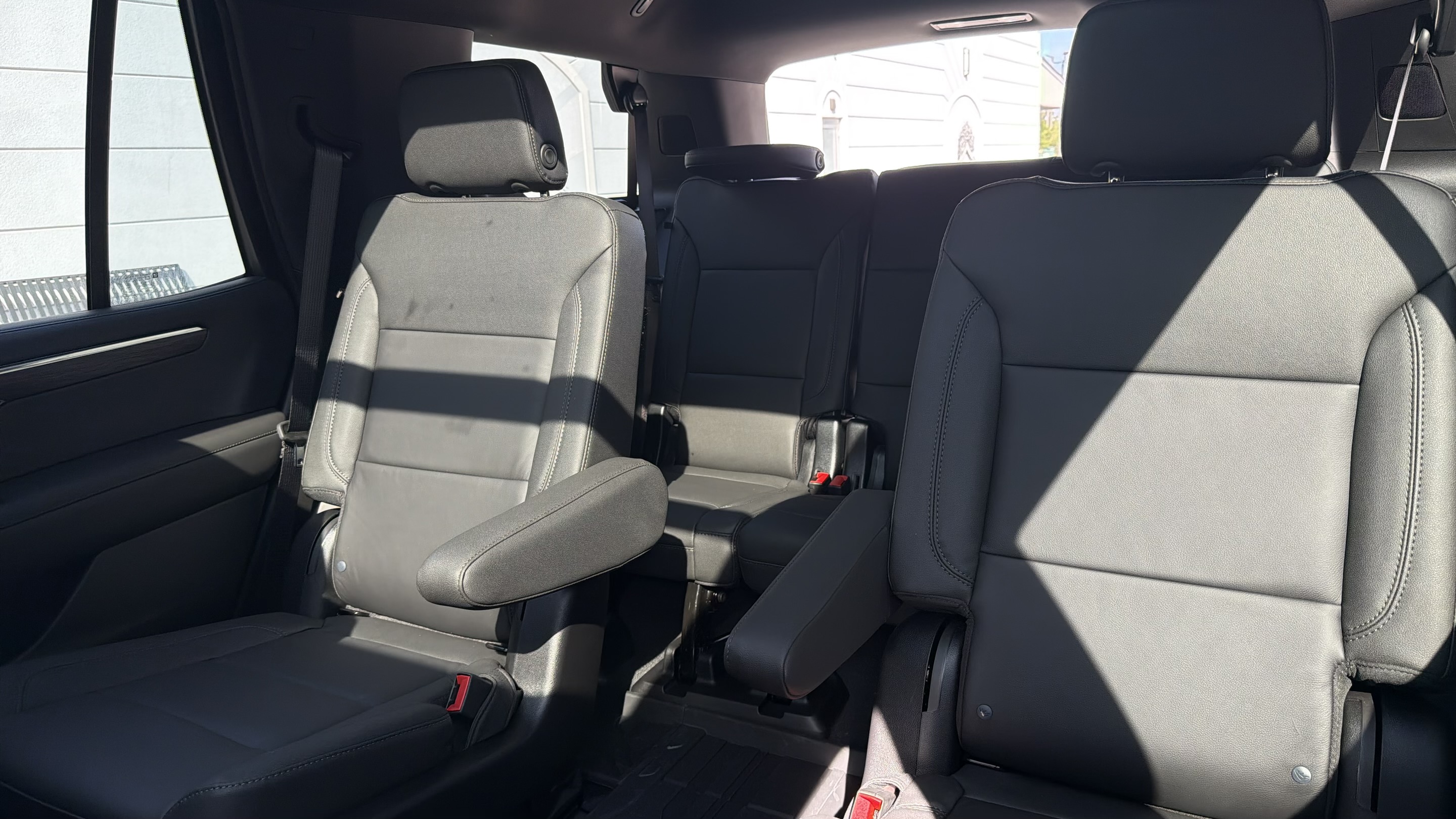 2026 Chevrolet Tahoe LT Fully Loaded — Second-row captain’s chairs & third row