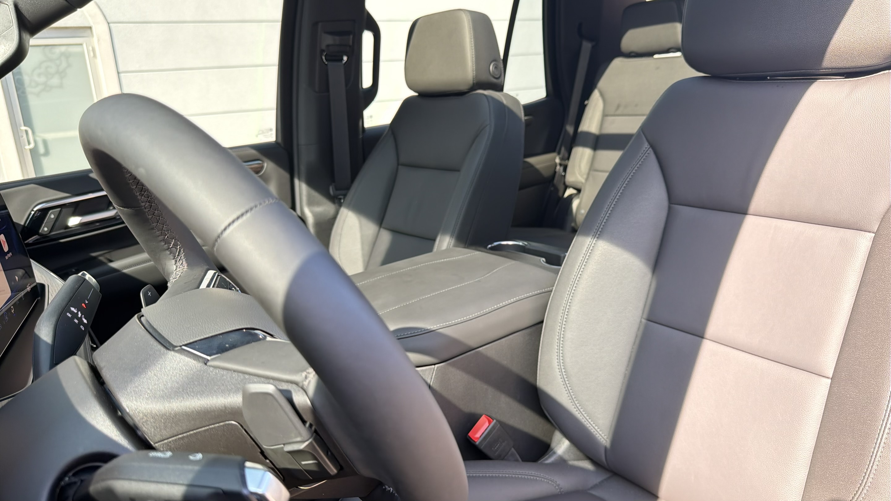 2026 Chevrolet Tahoe LT Fully Loaded — Front leather bucket seats & center console
