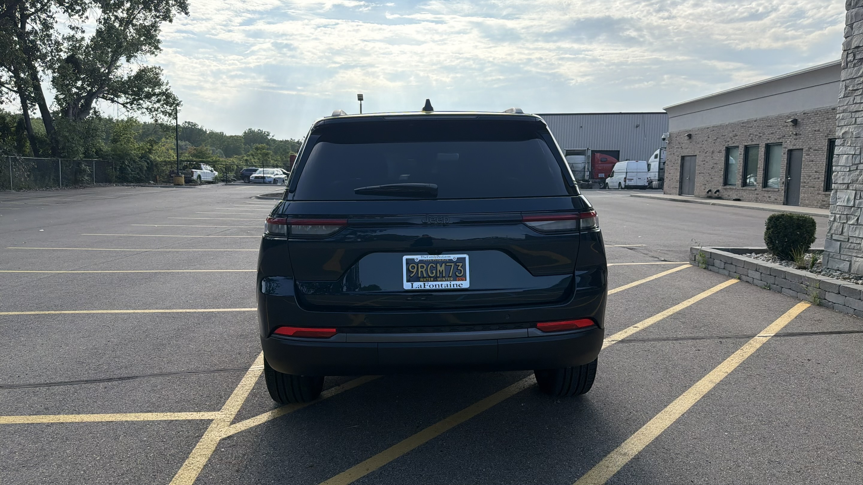 2026 Jeep Grand Cherokee Limited — Rear view