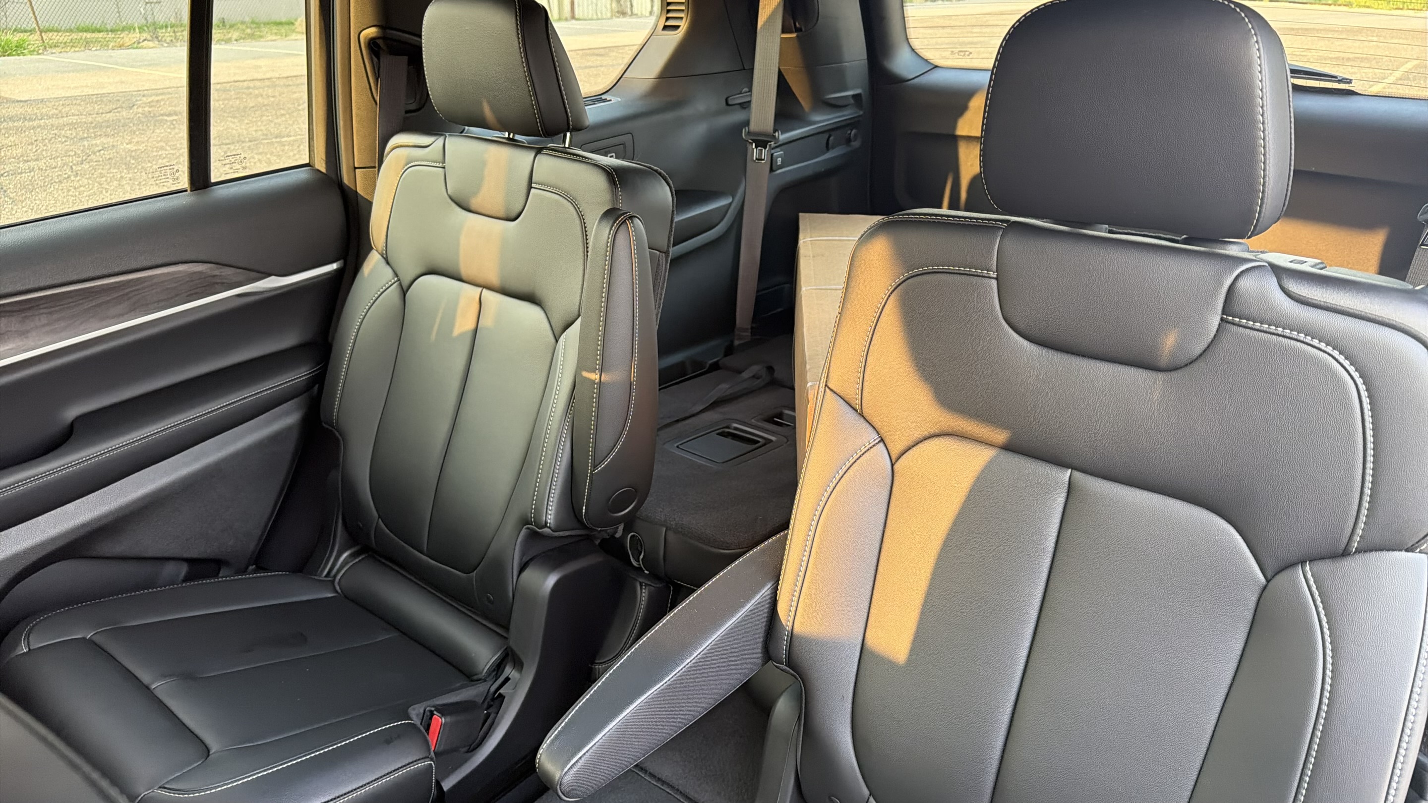 2026 Jeep Grand Cherokee L Limited — Second-row captain’s chairs & folding third row